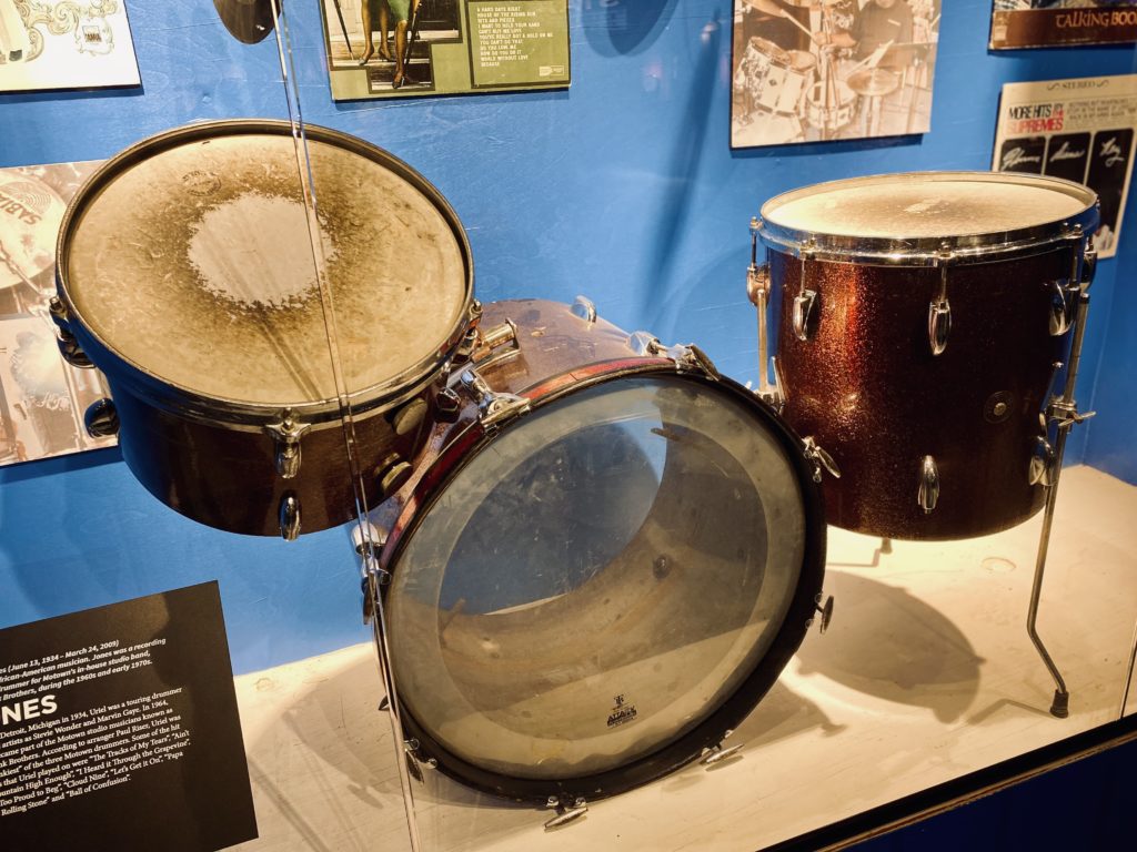 Uriel Jones – Gretsch Drum Set